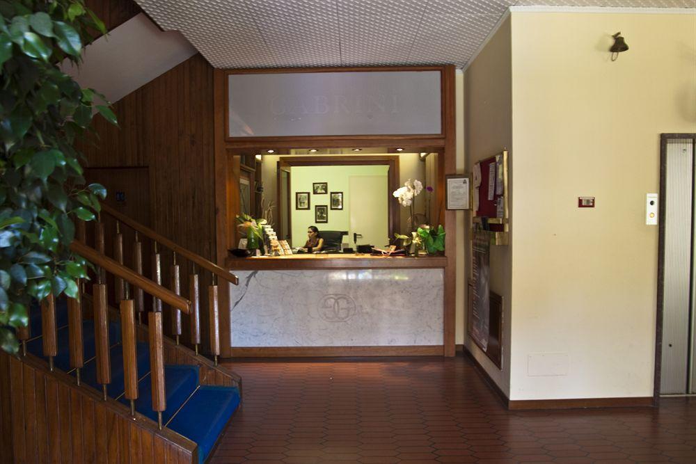 Hotel Gabrini Marina di Massa Ngoại thất bức ảnh