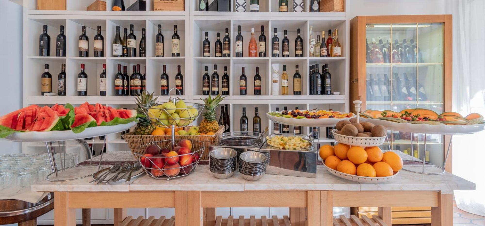 Hotel Gabrini Marina di Massa Ngoại thất bức ảnh