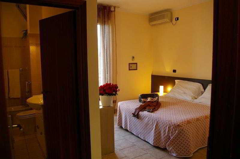 Hotel Gabrini Marina di Massa Ngoại thất bức ảnh